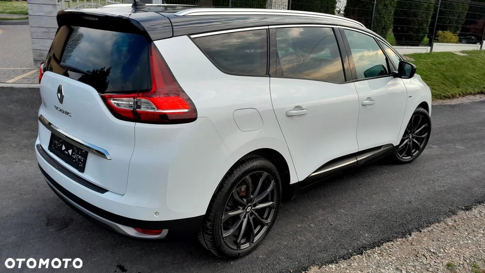 Renault Grand Scenic - 31