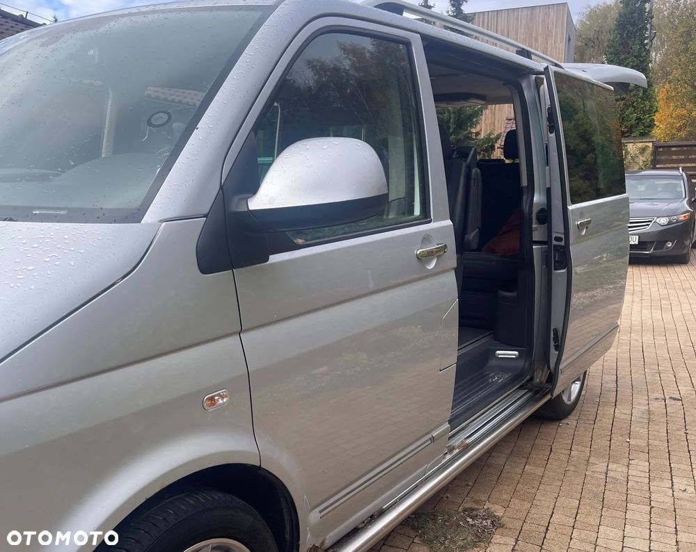 Volkswagen Multivan - 13