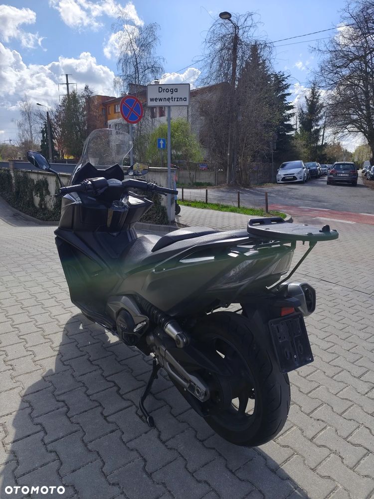 Kymco AK 550 - 17