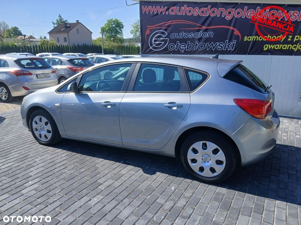 Opel Astra - 12