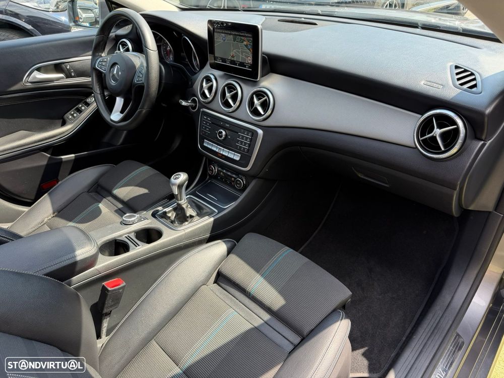 Mercedes-Benz CLA 180 d Shooting Brake Urban - 15
