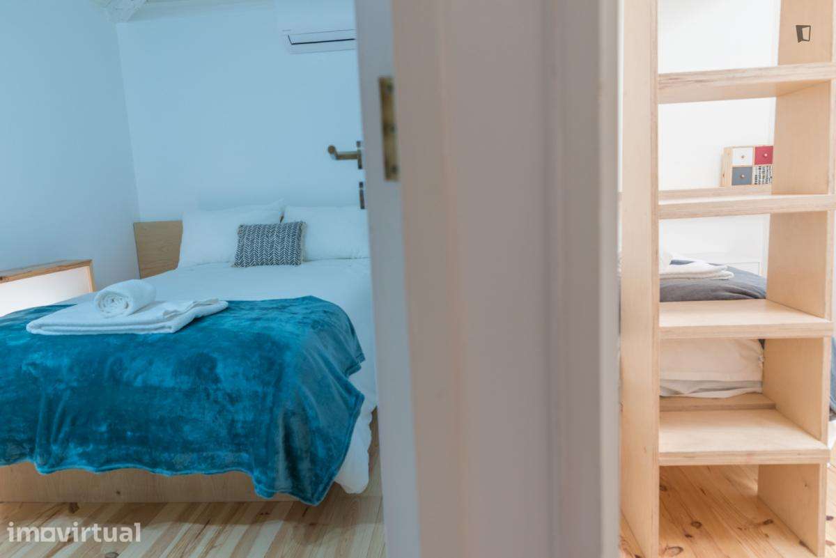 Apartamento com 2 quartos - localizado em Montes Claros Coimbra - Grande imagem: 4/26