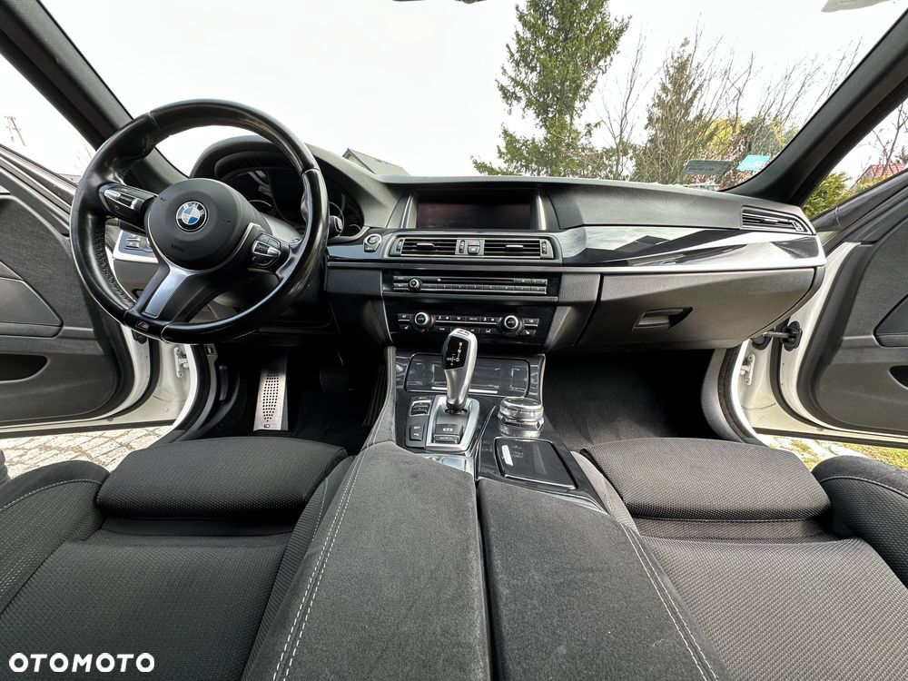 BMW Seria 5 520d xDrive M Sport sport - 2