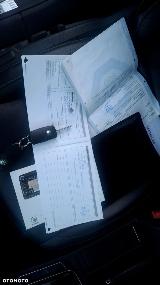 Skoda Superb 2.0 TDI Green tec DSG L&K - 32