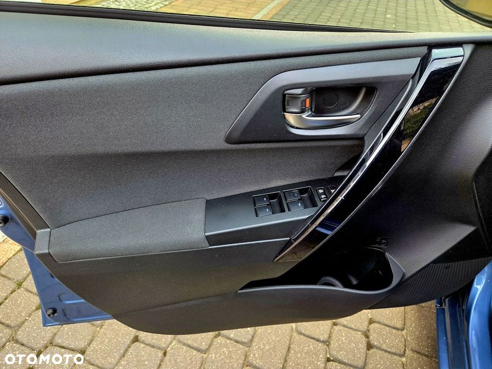 Toyota Corolla - 11