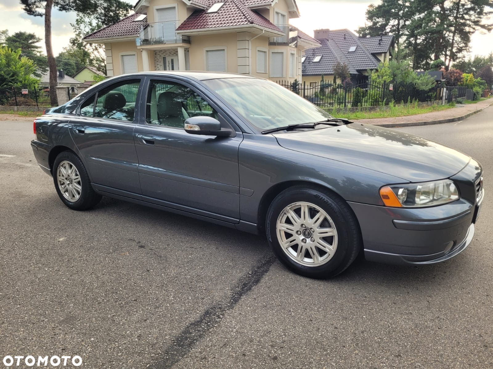 Volvo S60 2.4D Momentum - 4