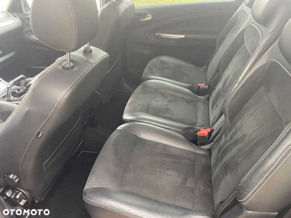 Ford S-Max 2.2 TDCi DPF Titanium - 14