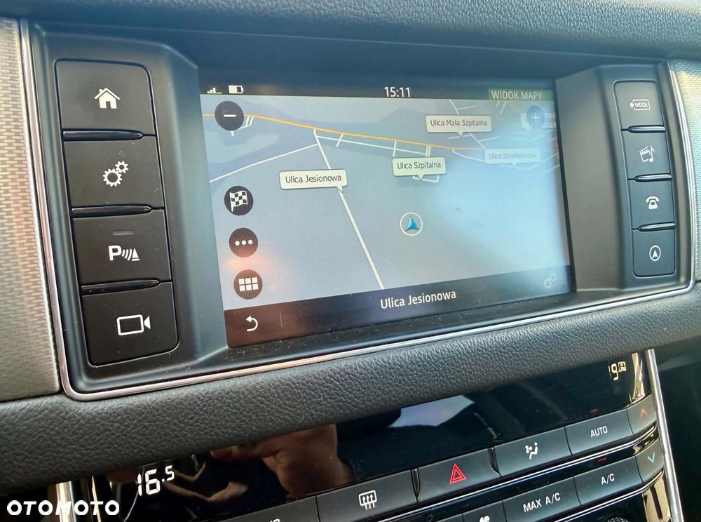 Jaguar XF 2.0 i4D Prestige - 11