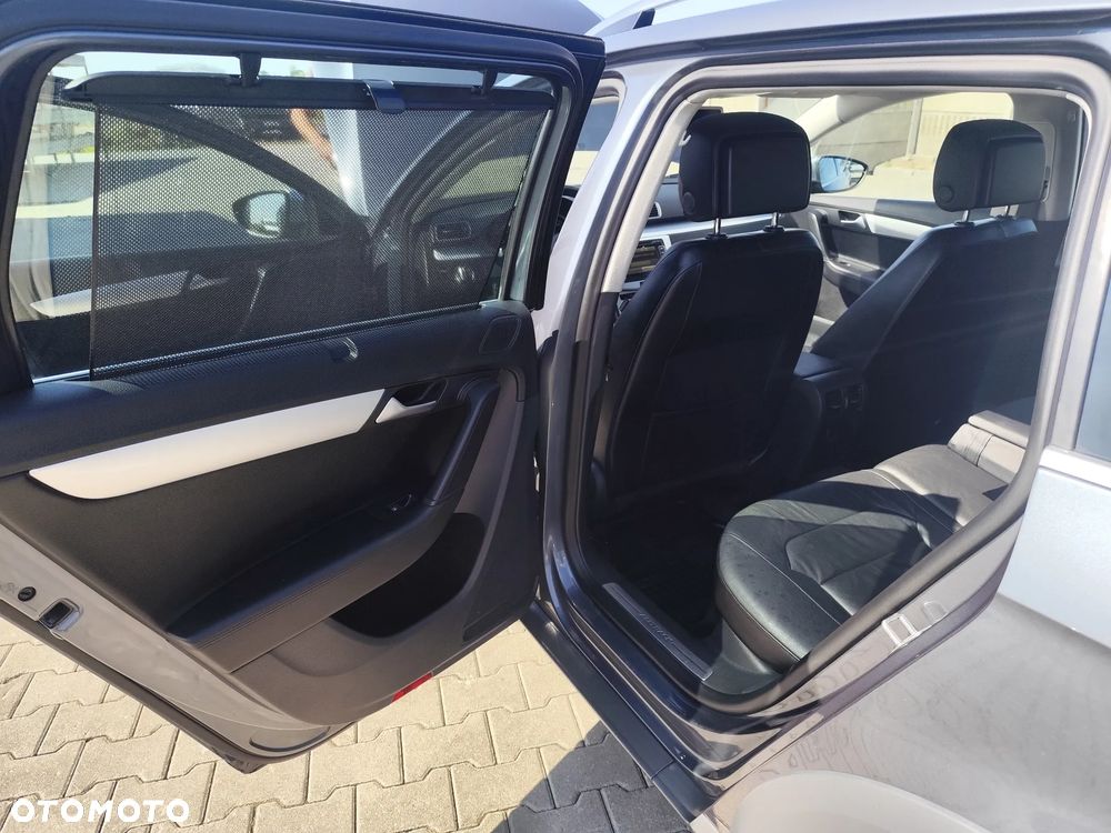 Volkswagen Passat 2.0 TDI 4Mot Highline DSG - 12