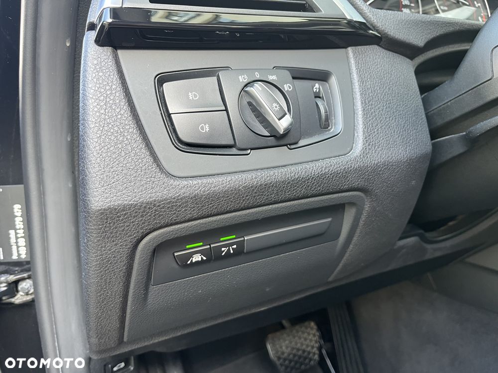 BMW Seria 3 320d Sport Line Shadow - 36
