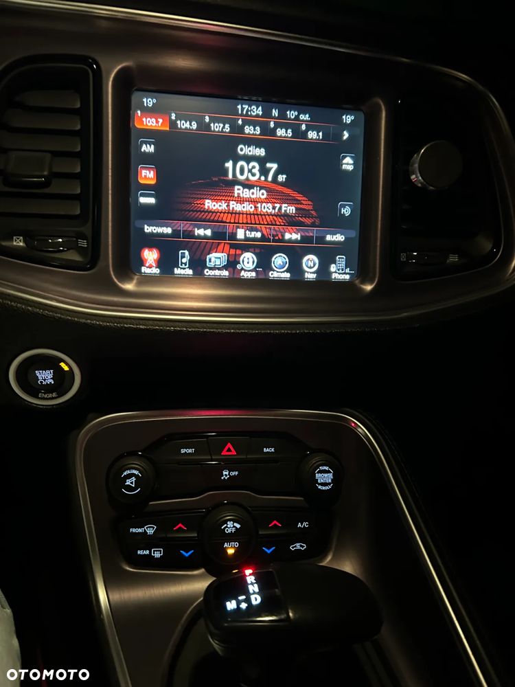 Dodge Challenger 5.7 R/T - 7
