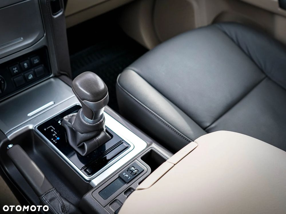 Toyota Land Cruiser LC 2.8 D-4D Prado - 22