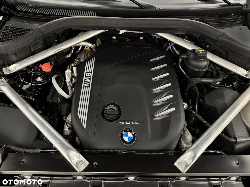 BMW X6 xDrive30d mHEV - 12