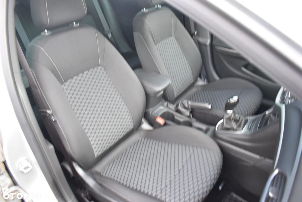 Opel Astra 1.5 CDTI Edition S&S - 18