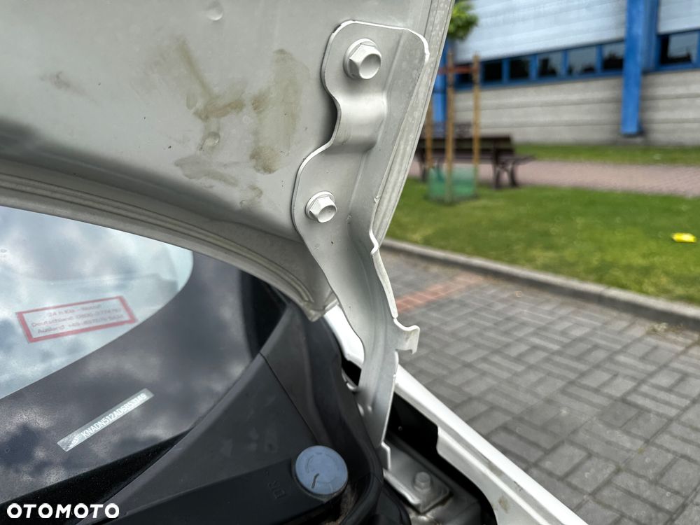 Kia Rio 1.4 L - 30