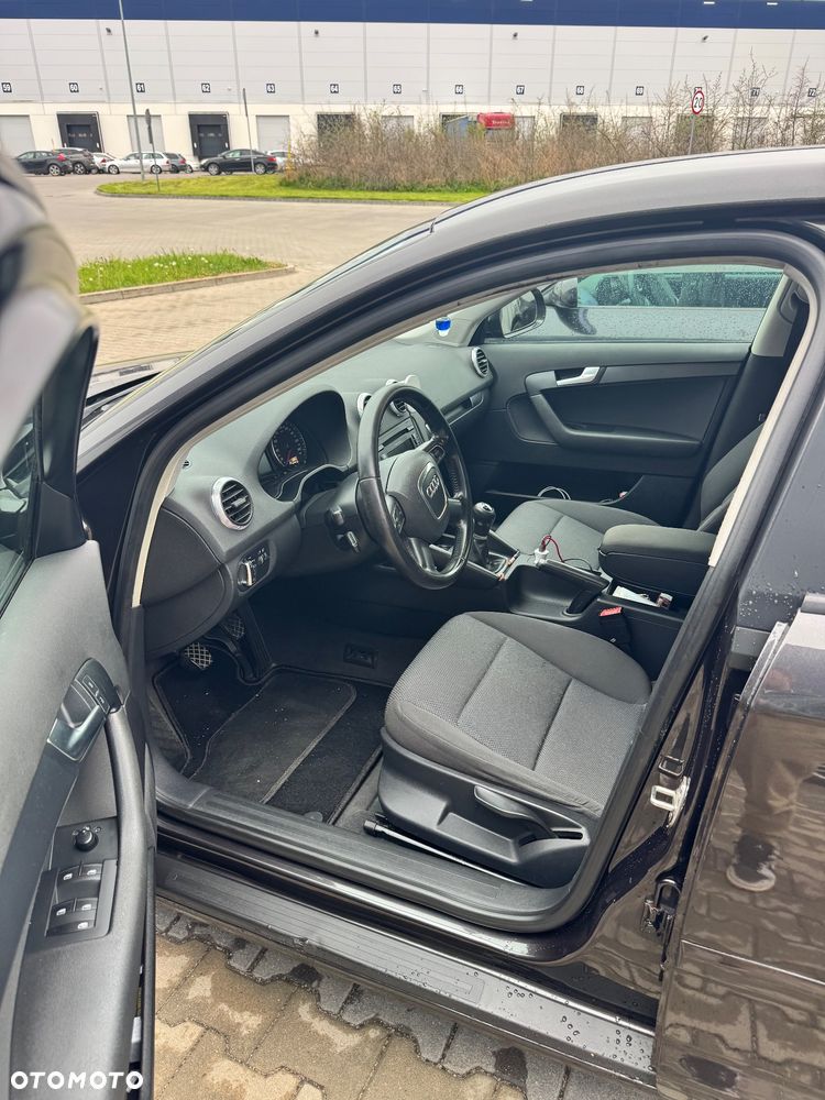 Audi A3 Sportback 1.6 TDI DPF Ambition - 15