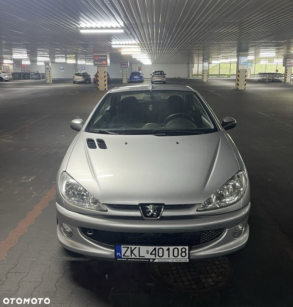 Peugeot 206 CC - 1