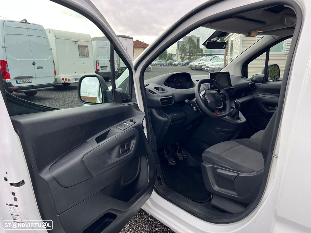 Peugeot Partner 1.6 BlueHDi L1 Premium 3L - 24