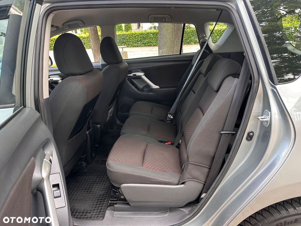 Toyota Verso 2.0 D-4D Executive - 19
