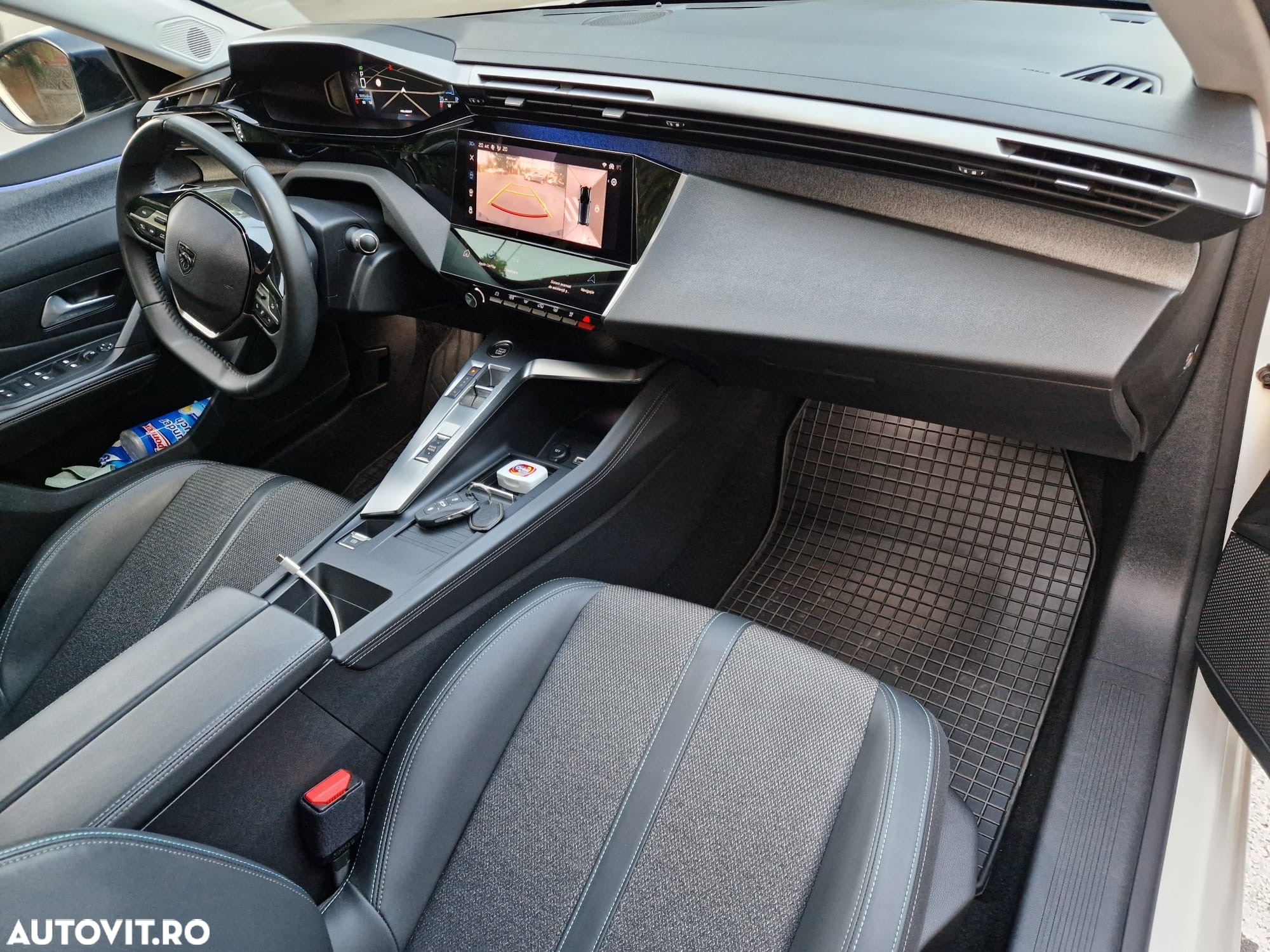 Peugeot 308 1.2 L PureTech Turbo S&S EAT8 Allure Pack - 16