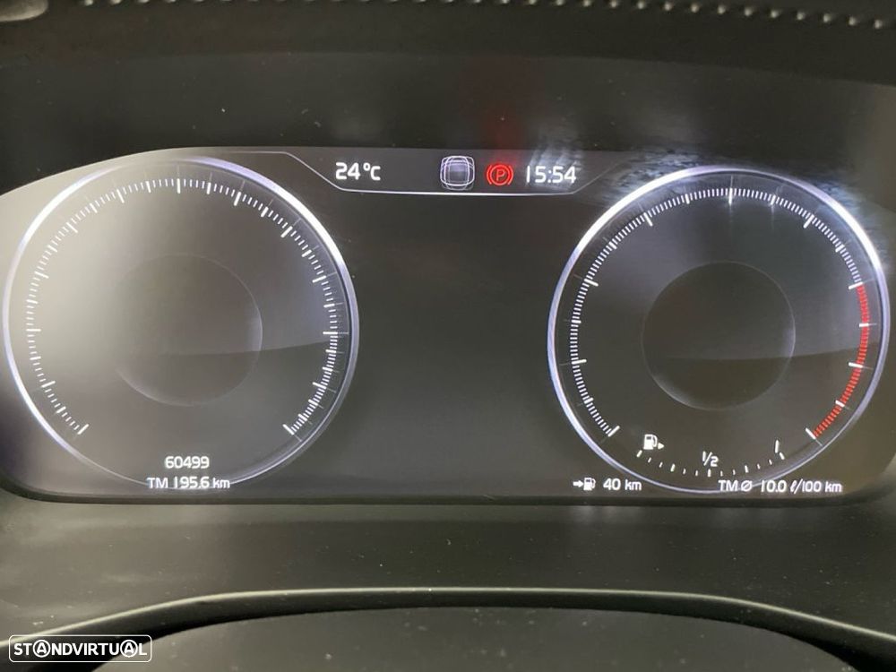 Volvo XC 40 1.5 T3 Momentum Plus Geartronic - 9