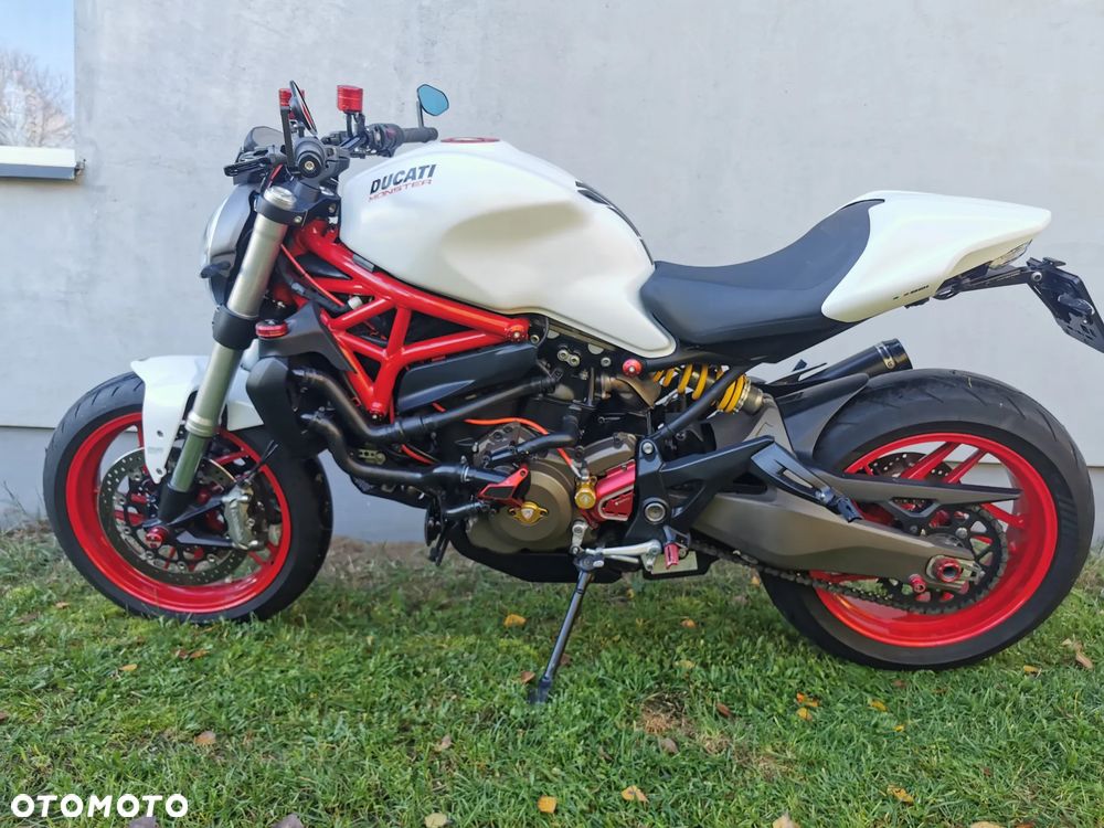 Ducati Monster - 2