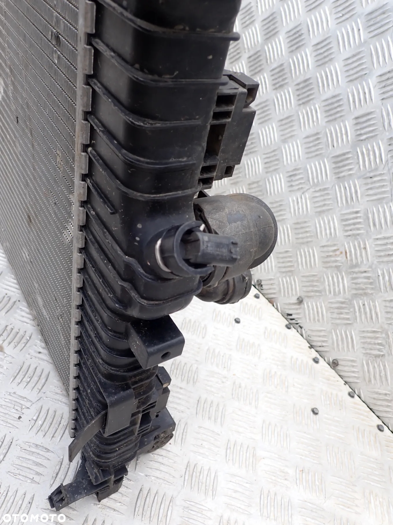 CHŁODNICA WENTYLATOR OPEL MERIVA B  R3455005   W6830001  Z5371002 - 6