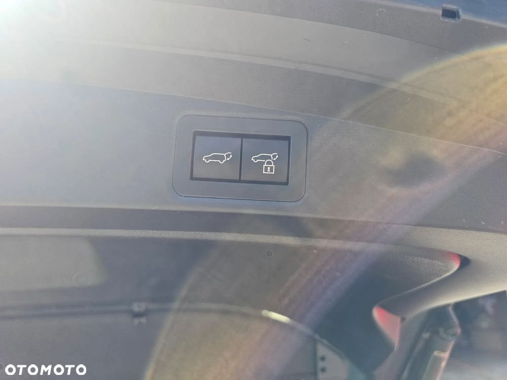 Toyota Corolla 2.0 Hybrid GR Sport - 8