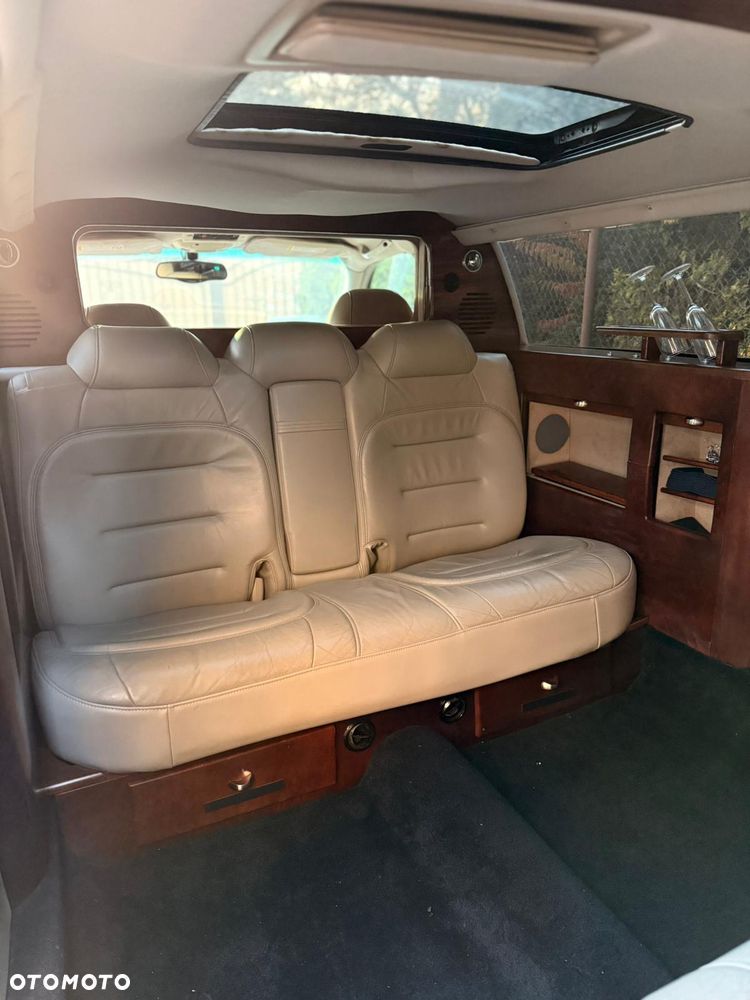 Cadillac Deville - 14