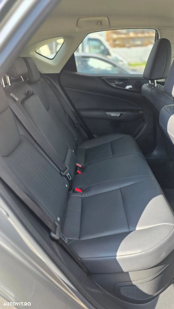 Lexus Seria NX 350h Executive Line - 22