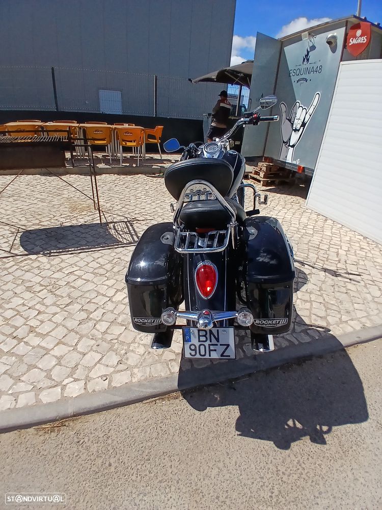 Triumph Rocket Touring - 4