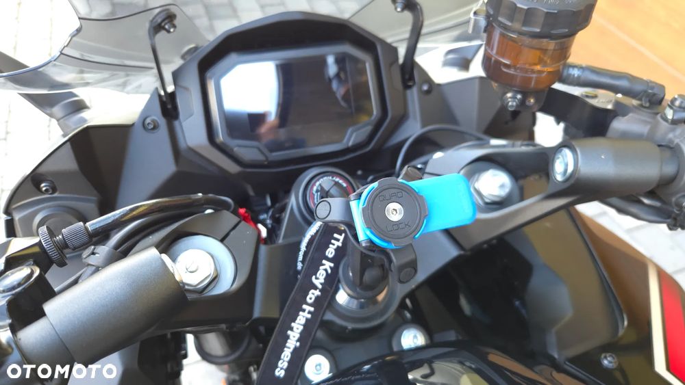 Kawasaki Ninja 1000 SX - 12