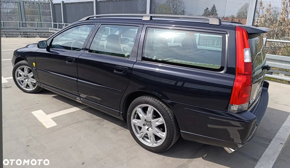 Volvo V70 2.5 T Momentum - 5