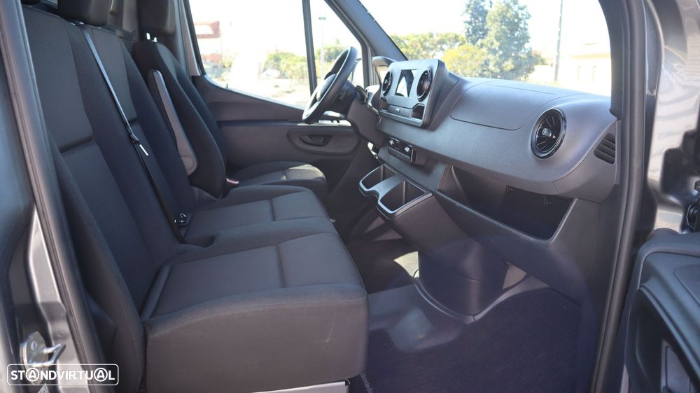 Mercedes-Benz Sprinter Outro - 9