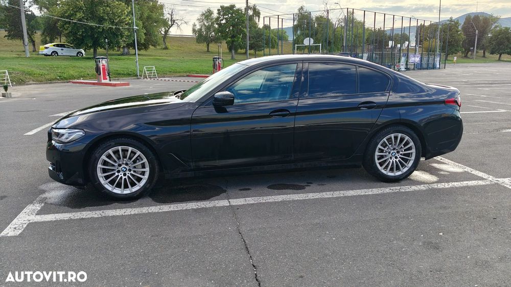 BMW Seria 5 530i AT MHEV - 3