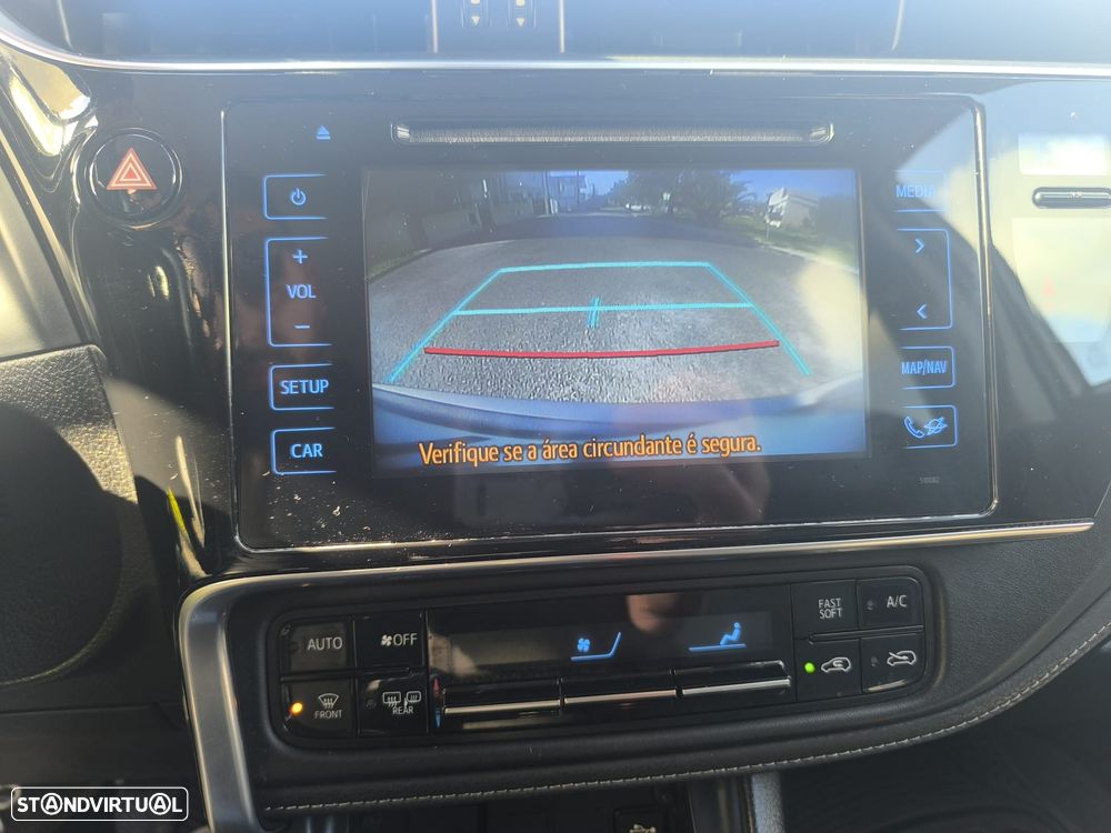 Toyota Auris Touring Sports 1.4 D-4D Comfort+Pack Sport - 12