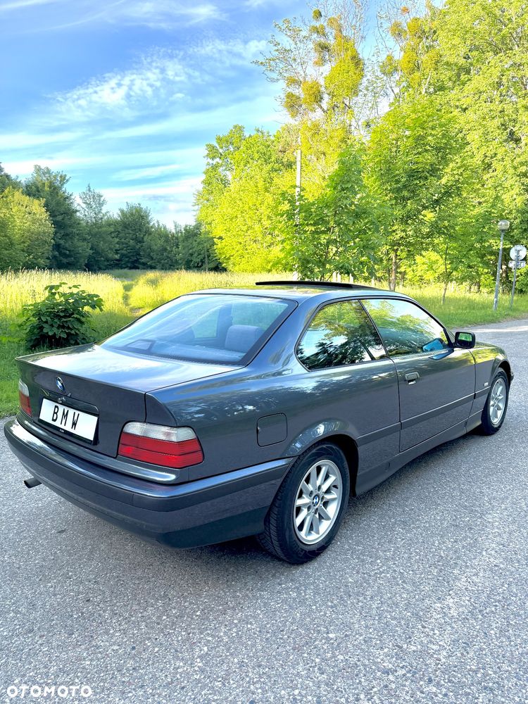 BMW Seria 3 316i - 7