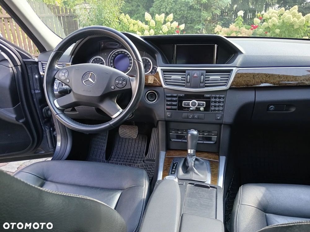 Mercedes-Benz Klasa E - 18