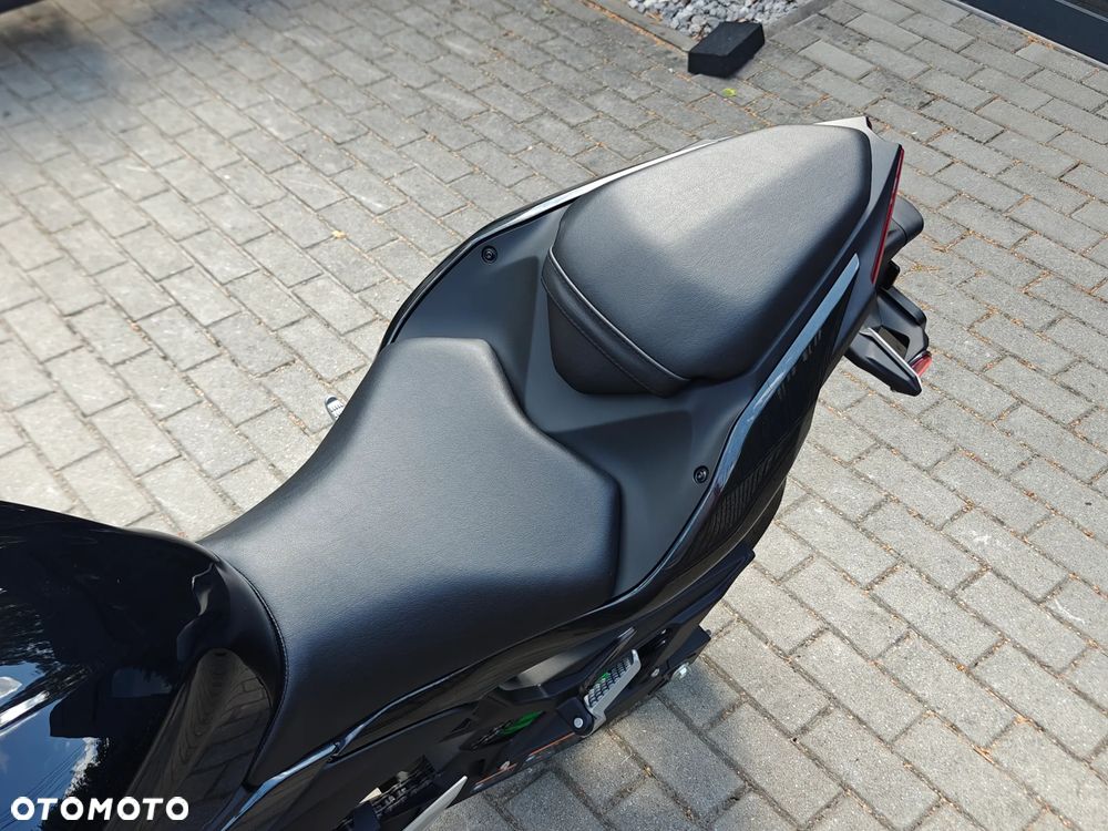 Kawasaki Z - 7