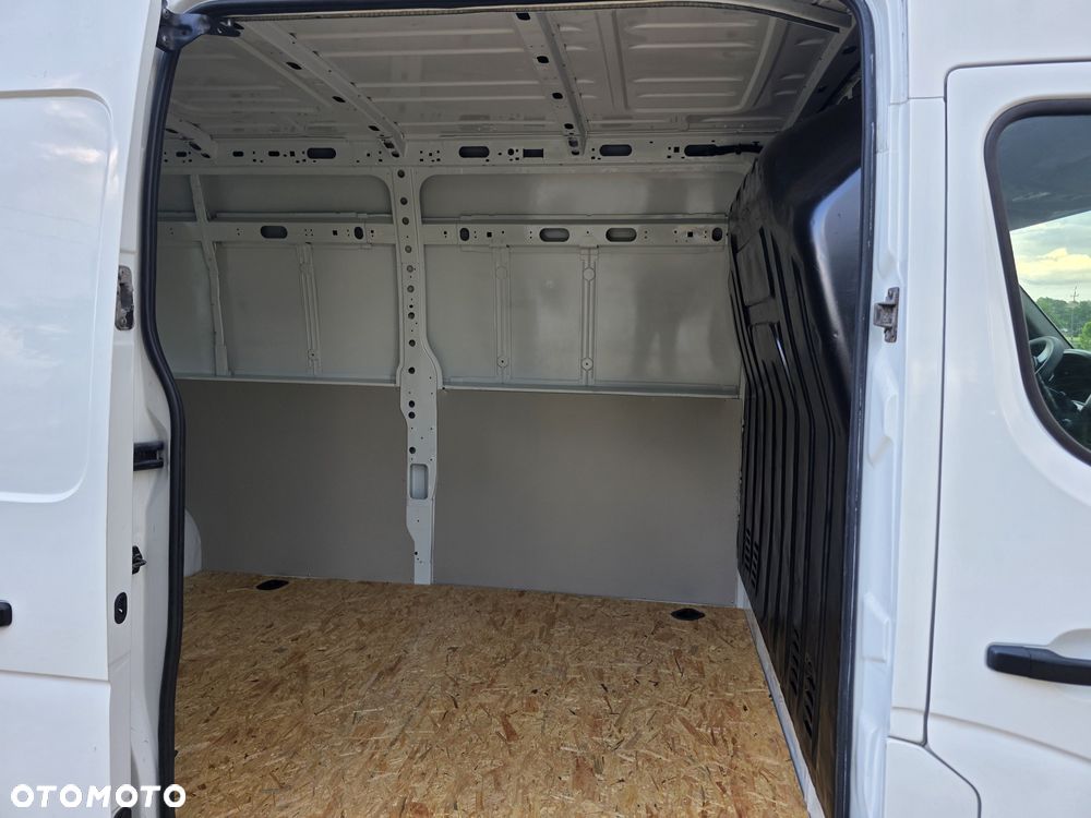 Renault Master - 15
