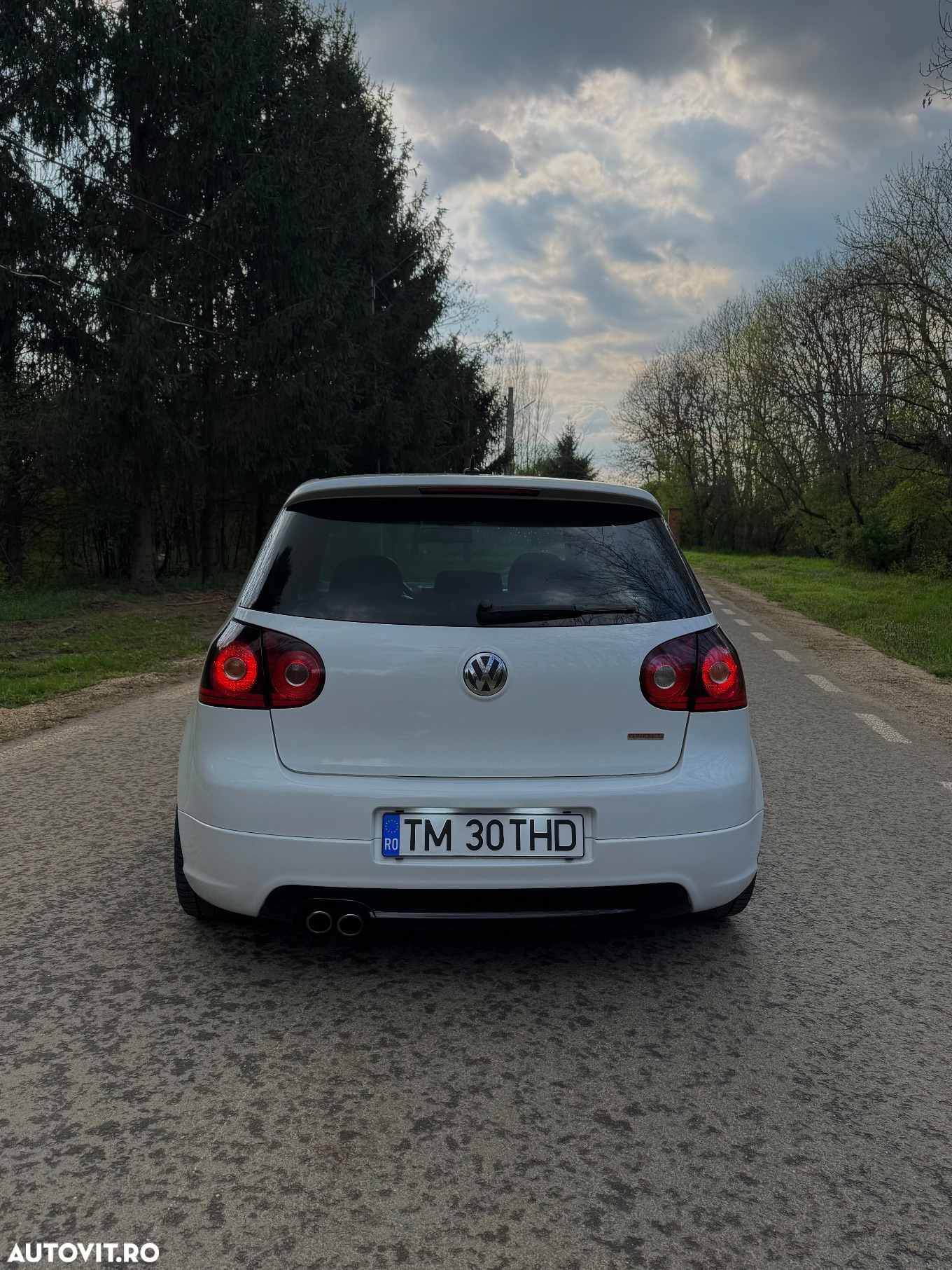 Volkswagen Golf 2.0 FSI DSG GTI 30 Edition - 4