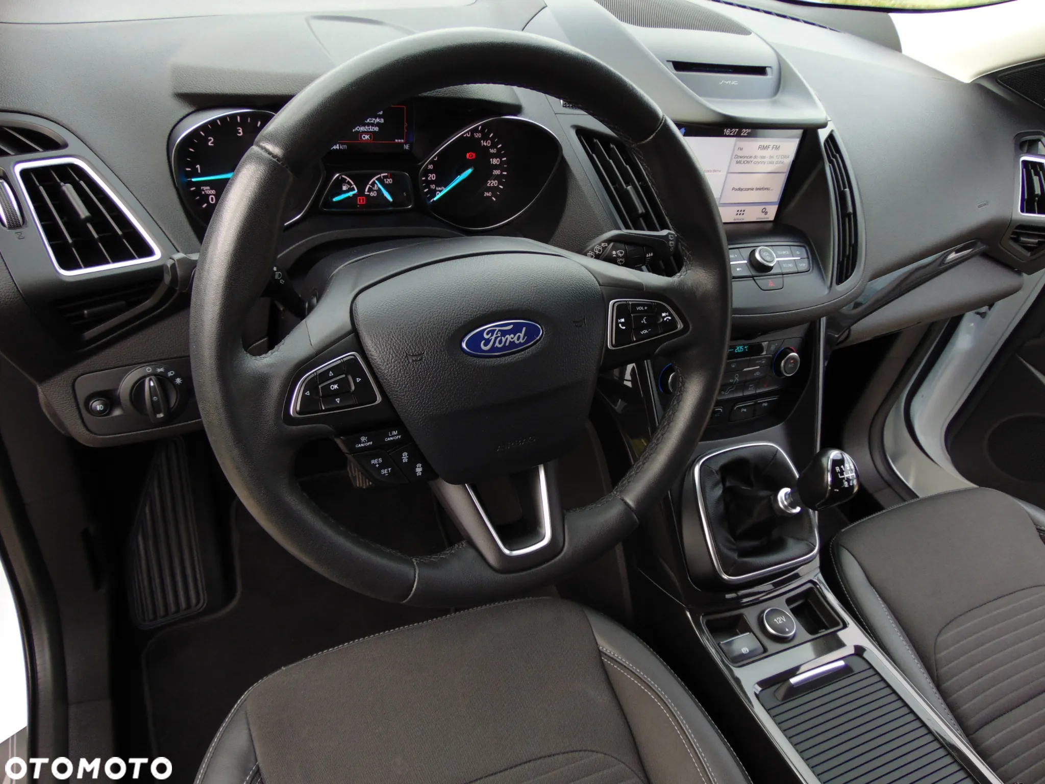 Ford Kuga 2.0 TDCi FWD Titanium - 13