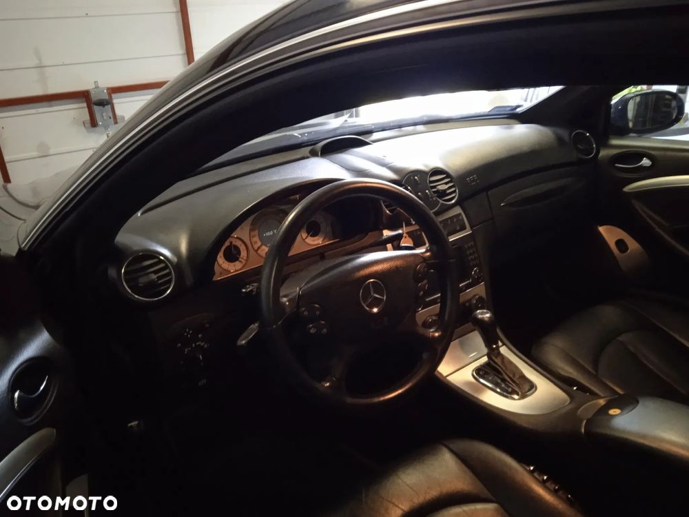 Mercedes-Benz CLK 320 CDI 7G-TRONIC Elegance - 3
