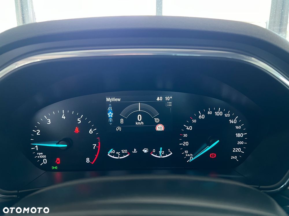 Ford Focus 1.0 EcoBoost mHEV Titanium - 26