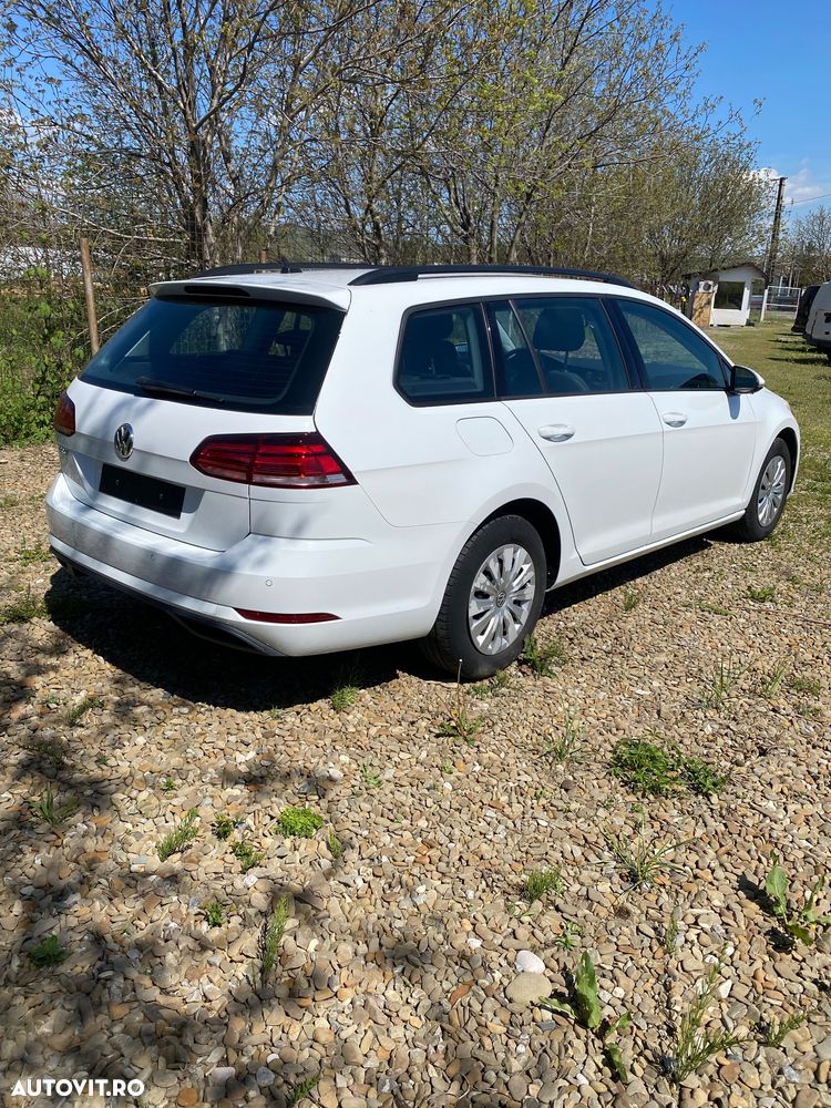 Volkswagen Golf 1.0 TSI Trendline - 4
