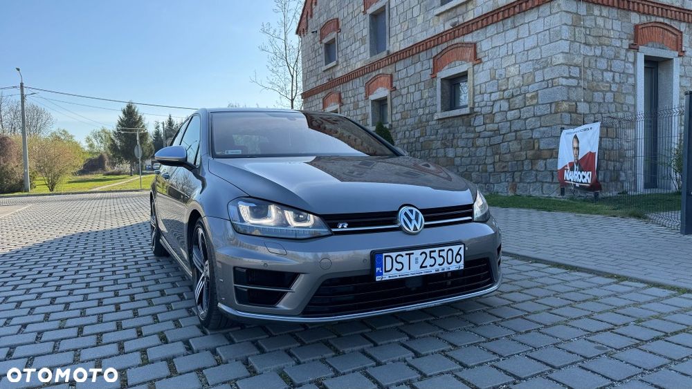 Volkswagen Golf - 2
