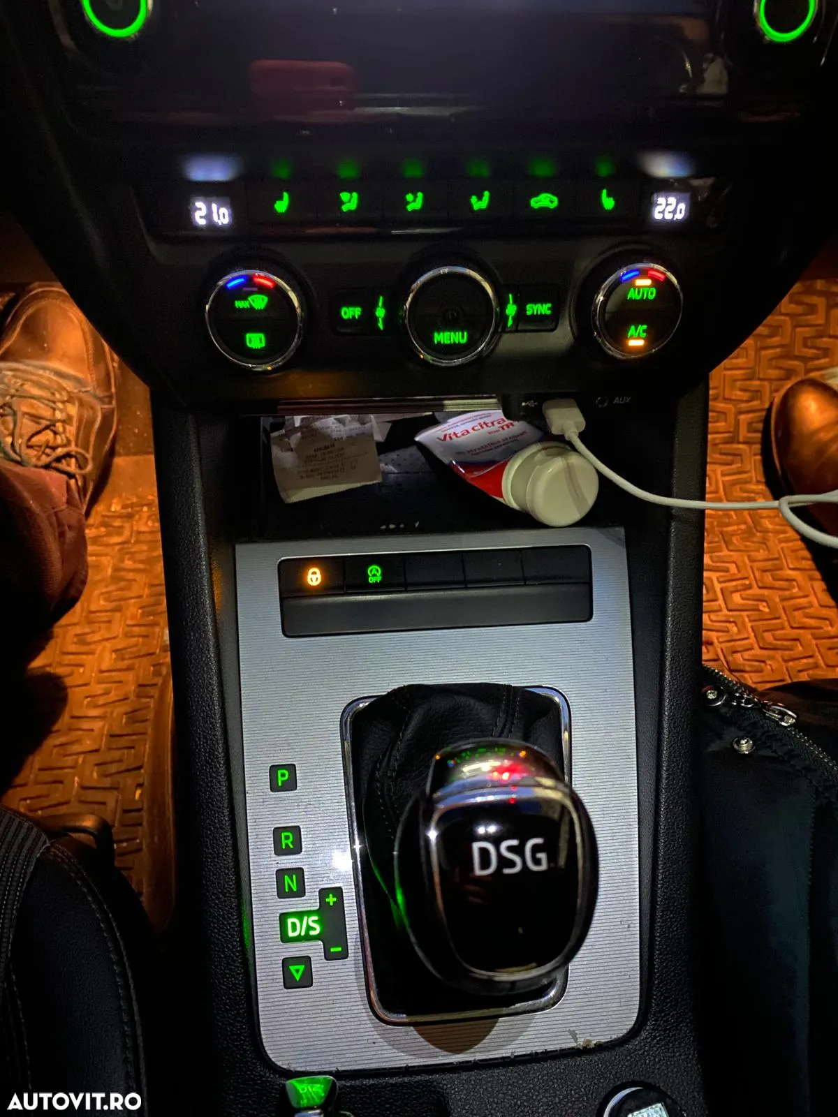 Skoda Octavia 2.0 TDI DSG Style - 22