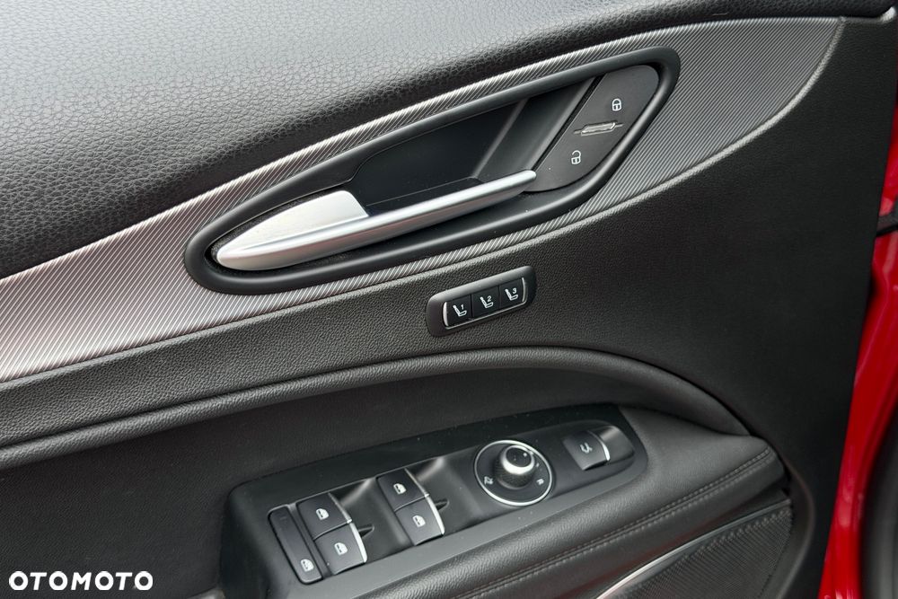 Alfa Romeo Stelvio 2.0 Turbo Veloce Q4 - 13