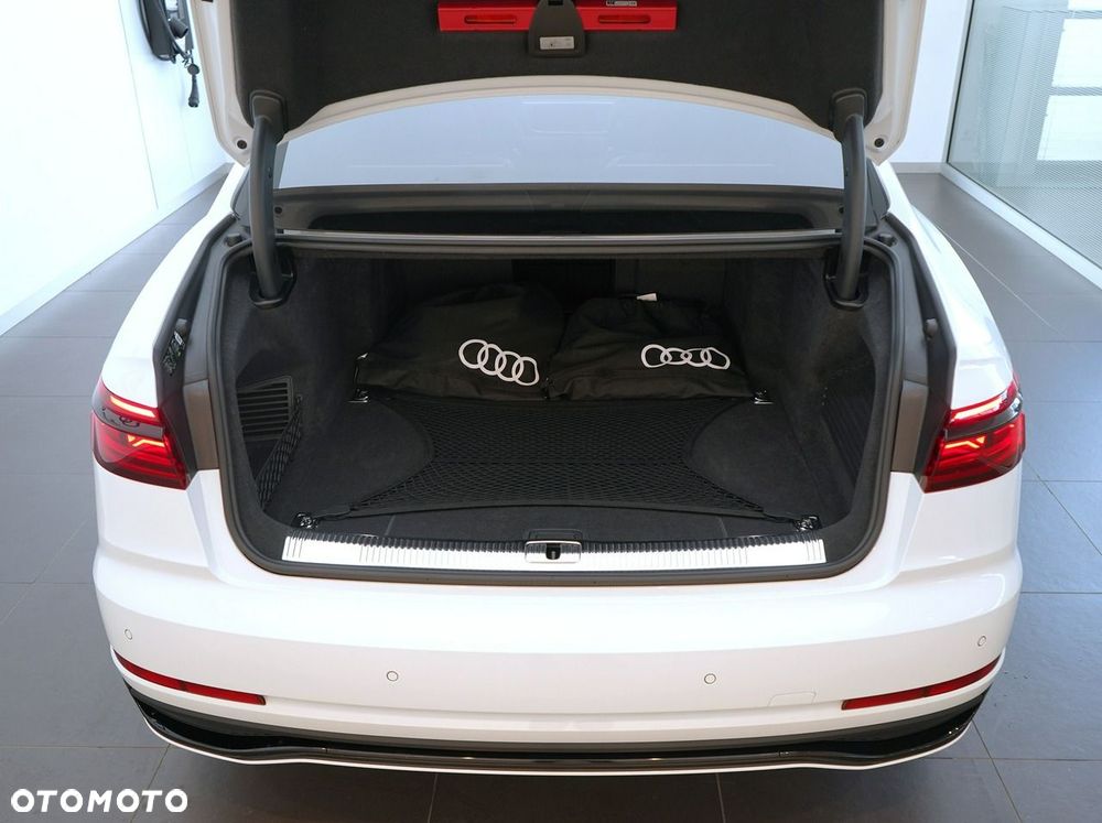 Audi A8 - 11