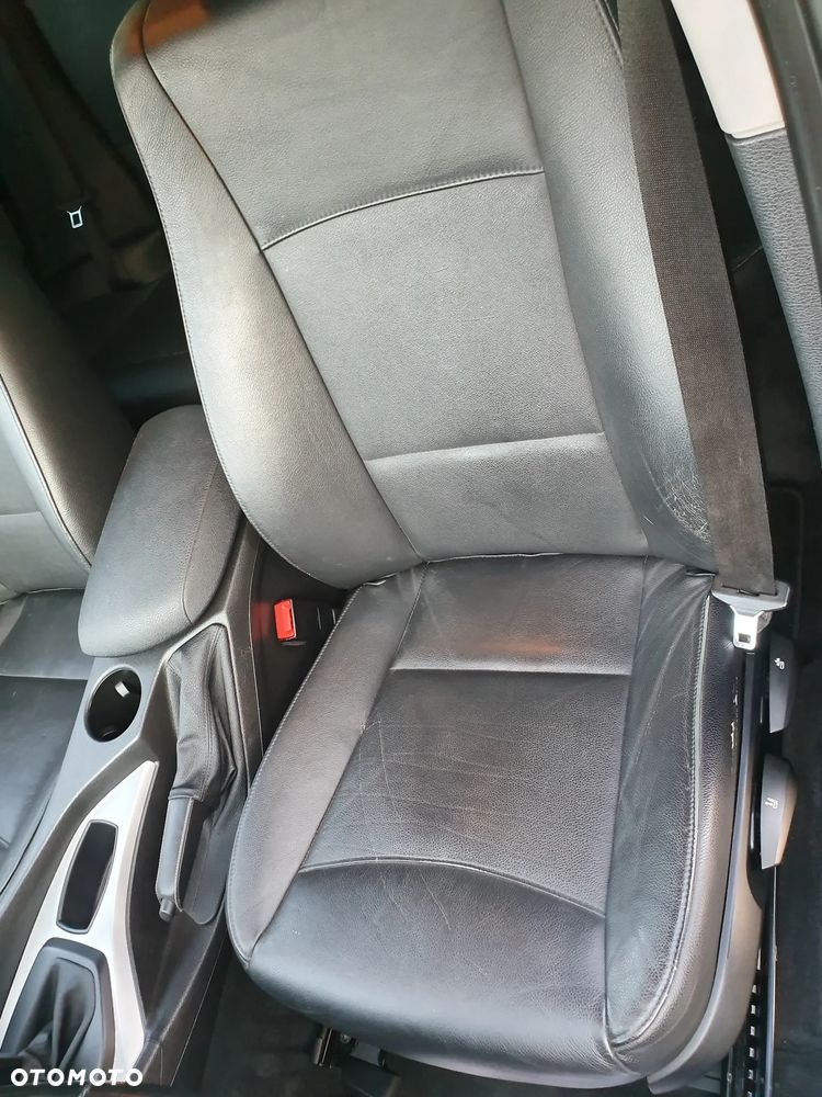 BMW X1 xDrive20d - 16